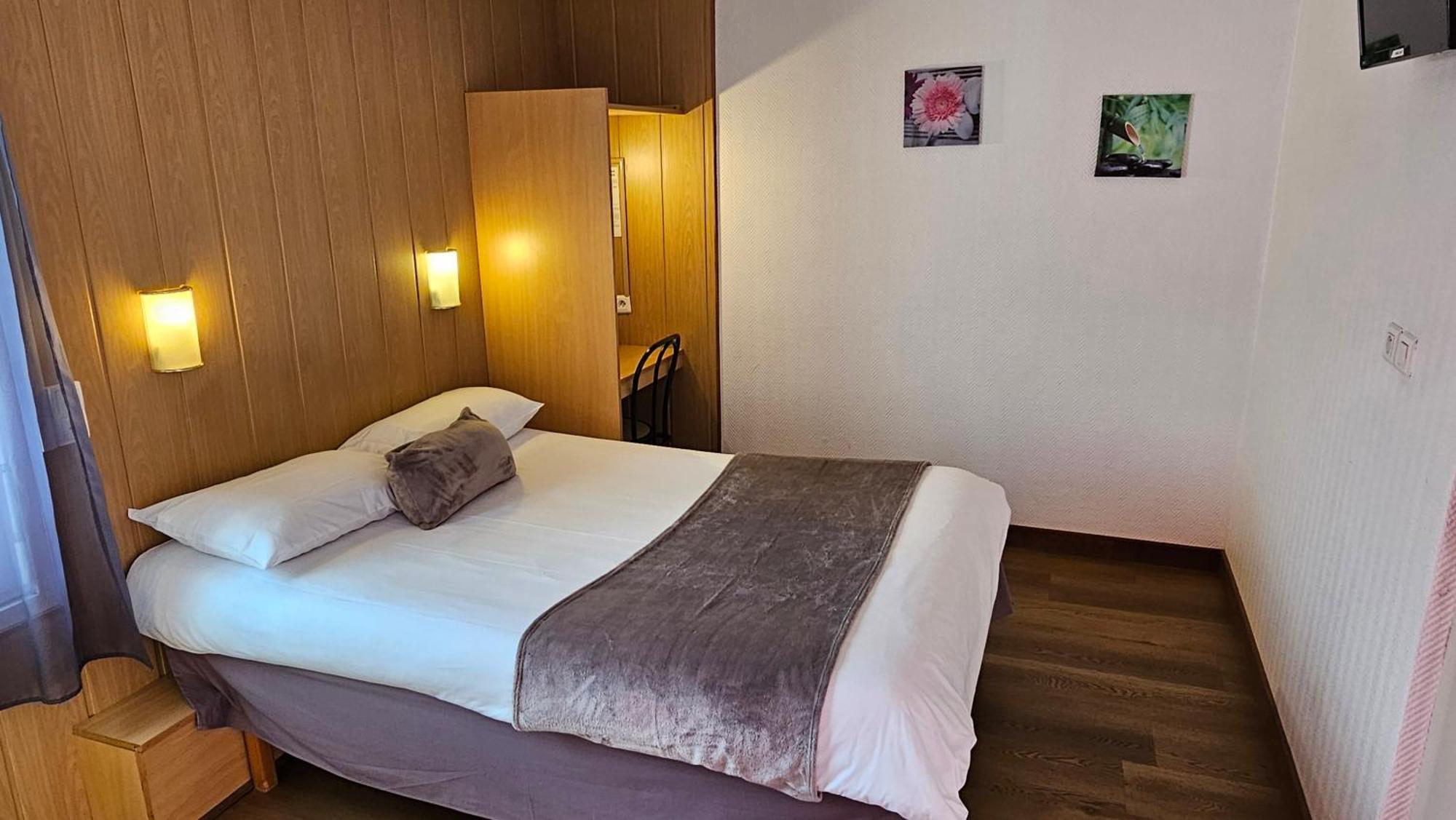 Brit Hotel Essentiel Pau Lescar Eksteriør billede