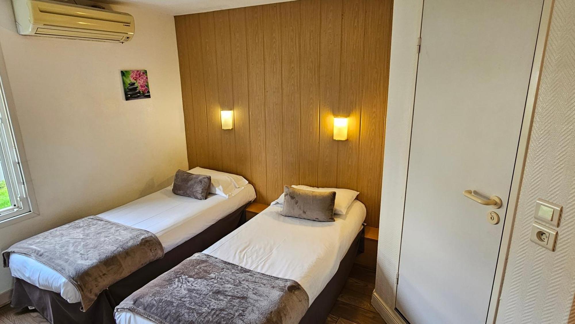 Brit Hotel Essentiel Pau Lescar Eksteriør billede