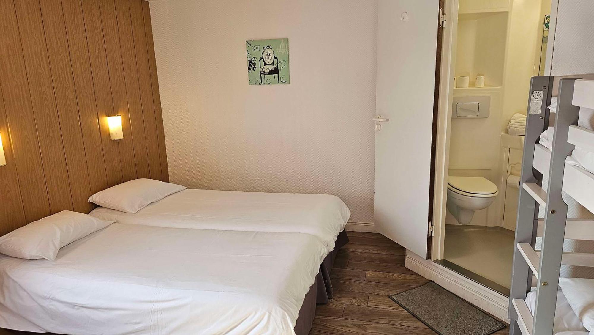 Brit Hotel Essentiel Pau Lescar Eksteriør billede